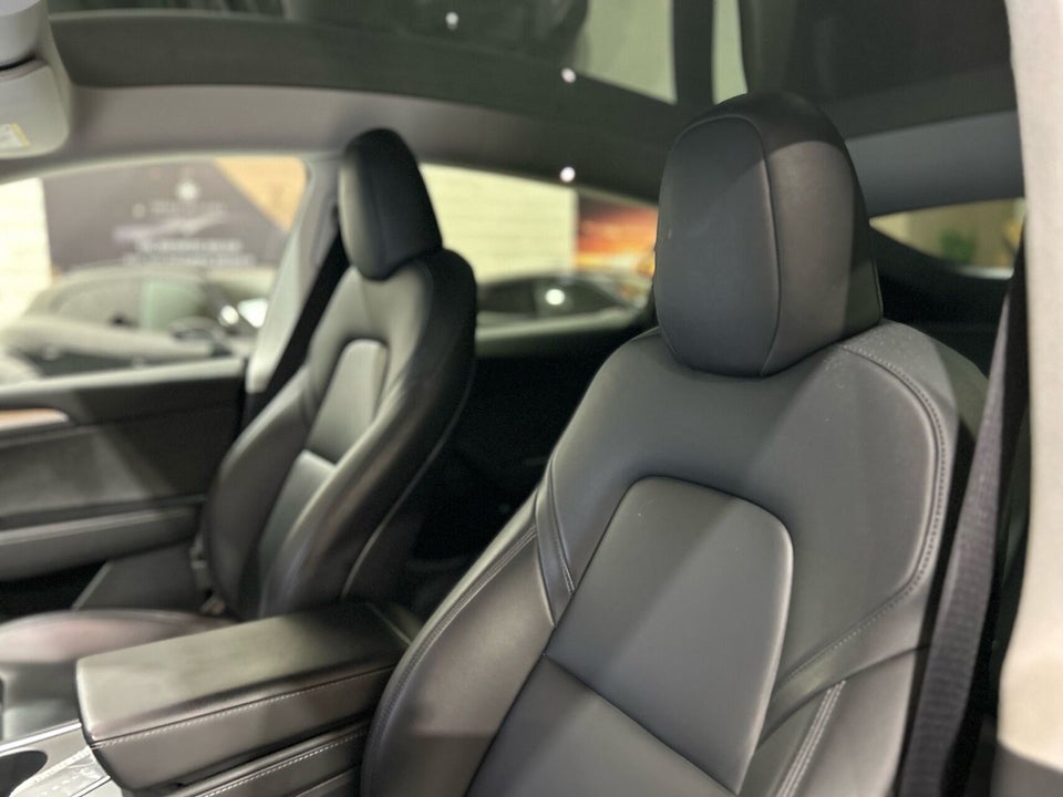 Tesla Model Y Performance AWD 5d