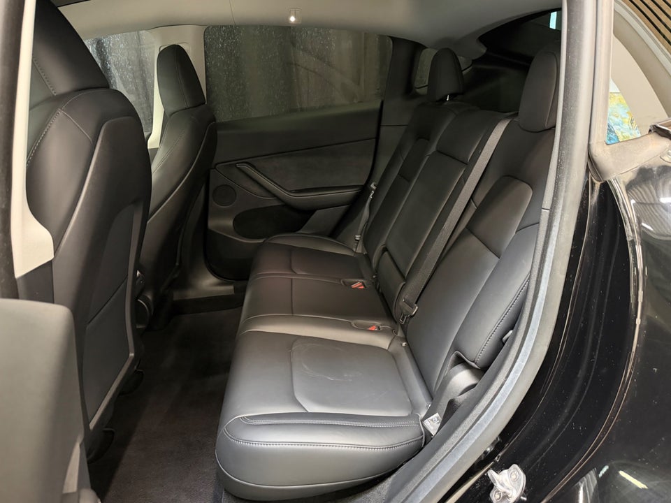 Tesla Model Y RWD 5d