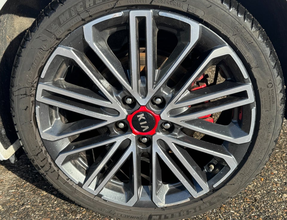 Kia Ceed 1,6 T-GDi GT DCT 5d