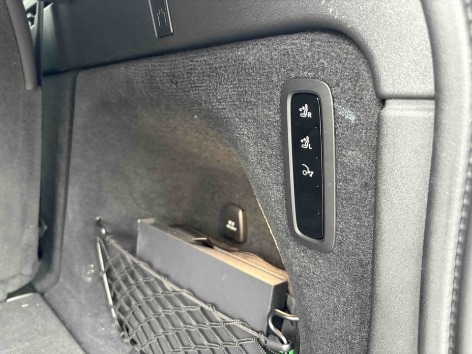 Volvo EX90 Plus 7prs 5d