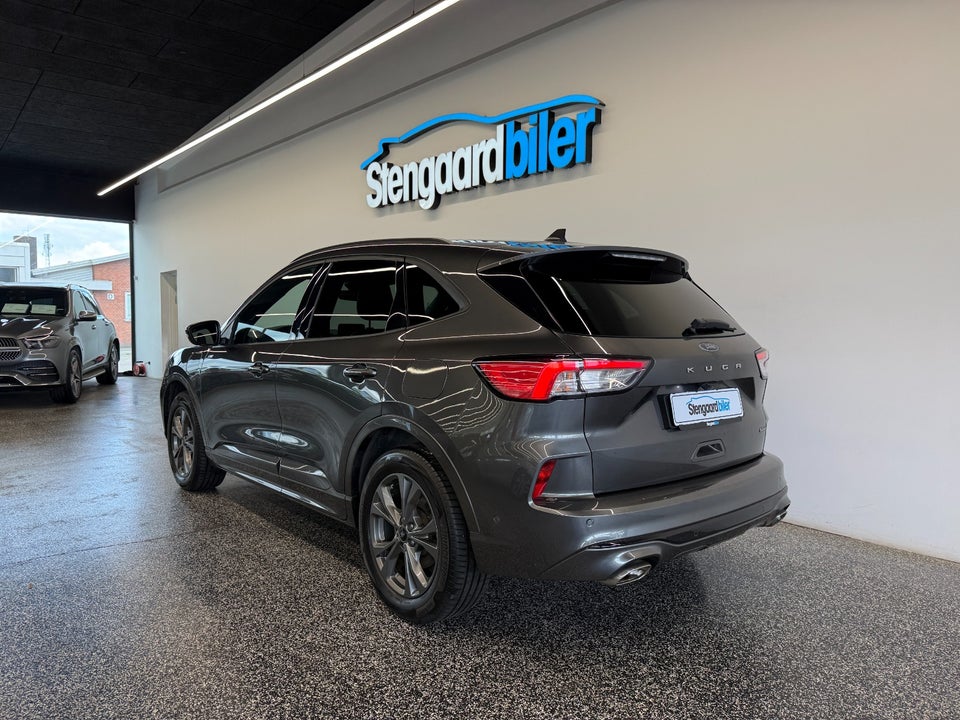 Ford Kuga 2,5 PHEV ST-Line X CVT 5d