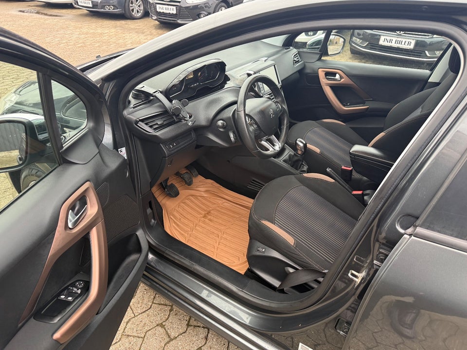 Peugeot 208 1,2 VTi Allure 5d