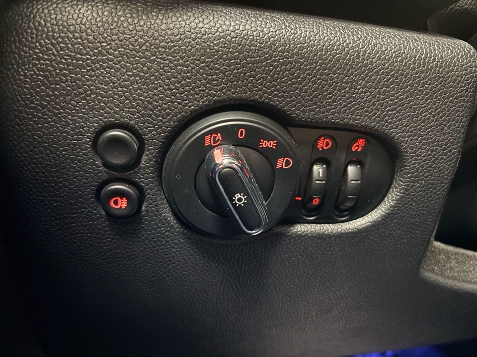 MINI Cooper SE Maximise 3d