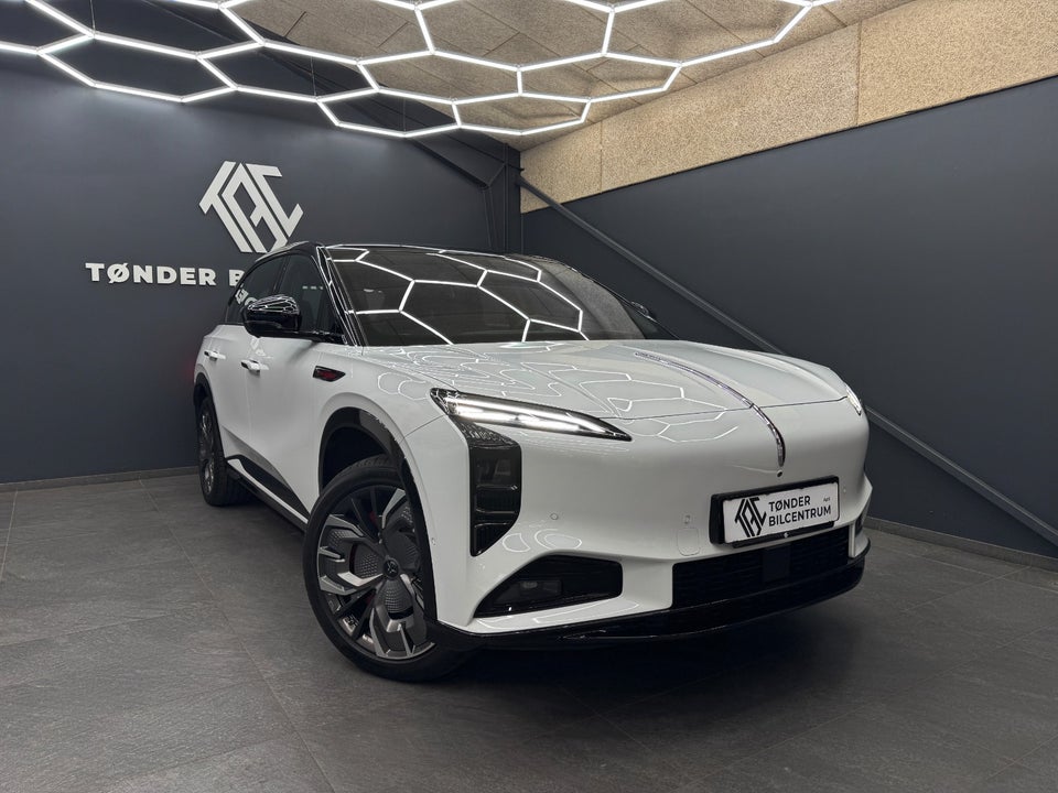 Hongqi EHS7 111 Exclusive 5d