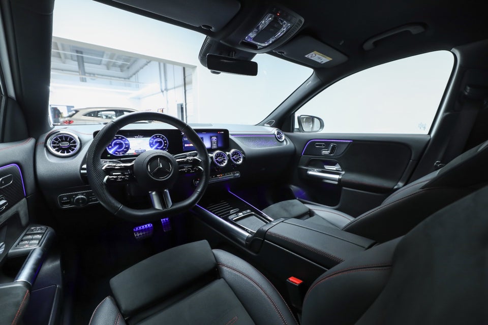 Mercedes EQA350 AMG Line 4Matic 5d