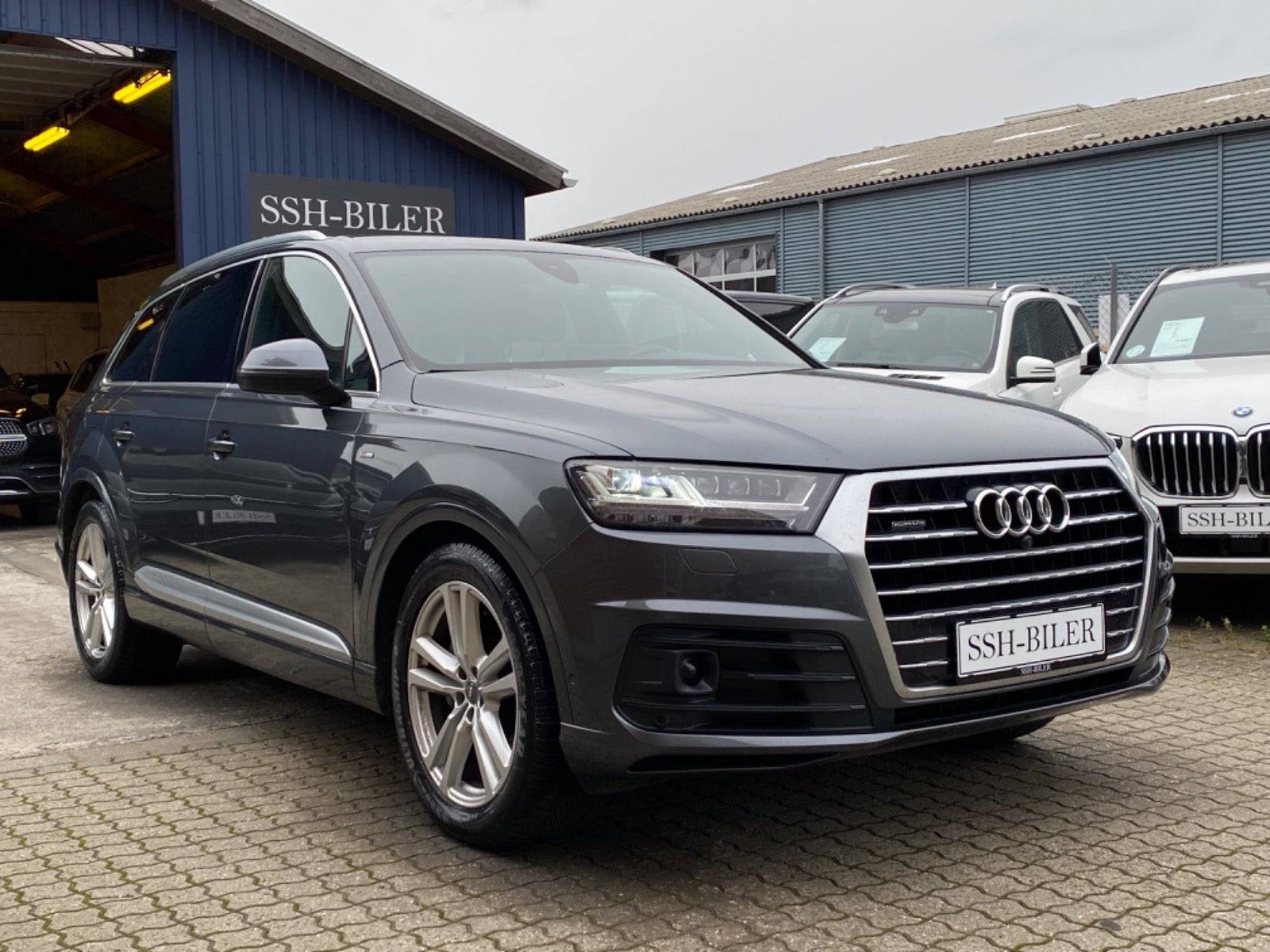 Audi Q7 3,0 TDi 272 S-line quattro Tiptr. 7prs 5d