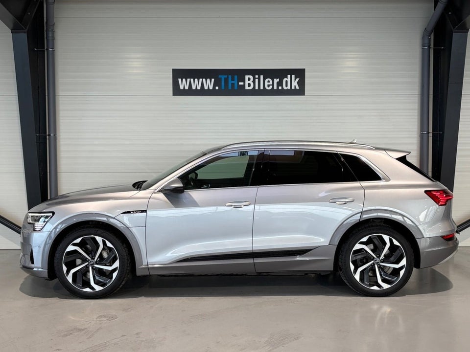 Audi e-tron 55 S-line quattro 5d
