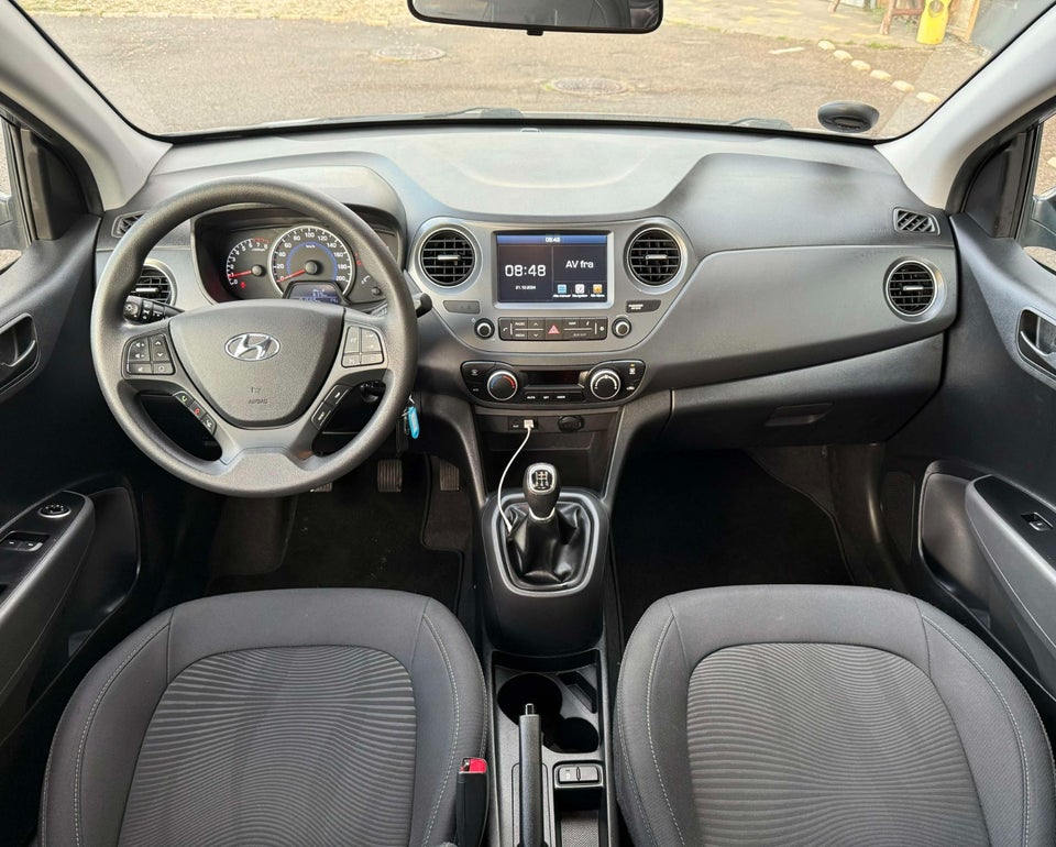 Hyundai i10 1,0 Touch 5d