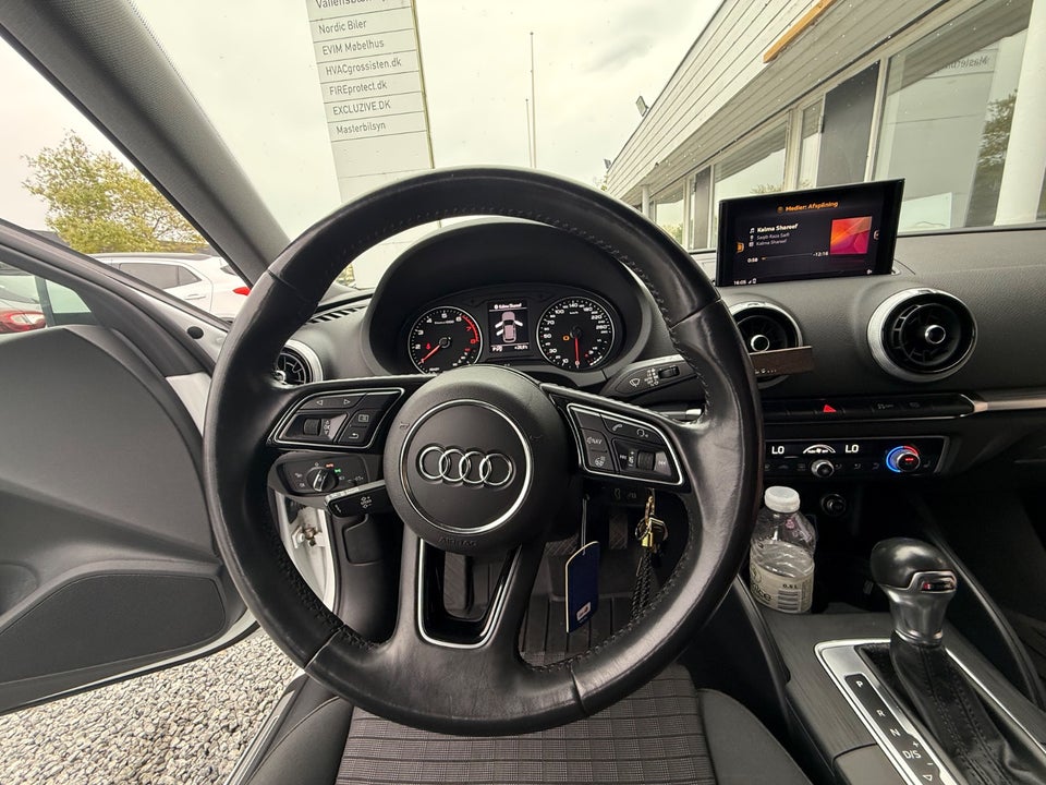 Audi A3 35 TFSi S-line Sportback S-tr. 5d