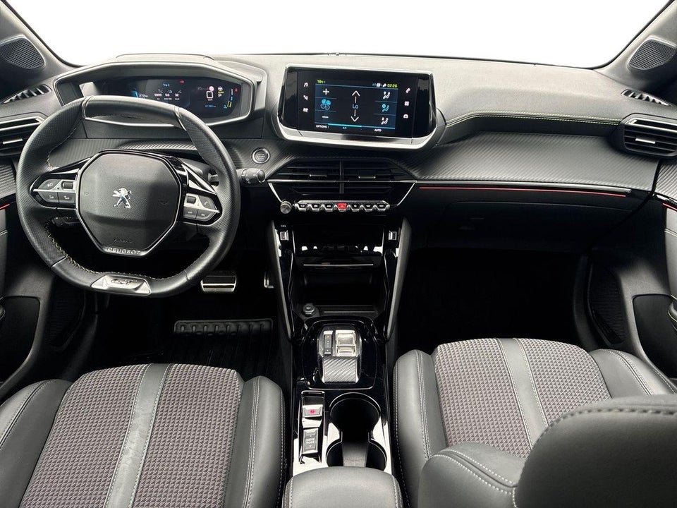 Peugeot e-208 50 GT 5d