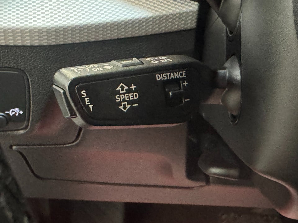 Audi Q2 35 TFSi Prestige S-tr. 5d