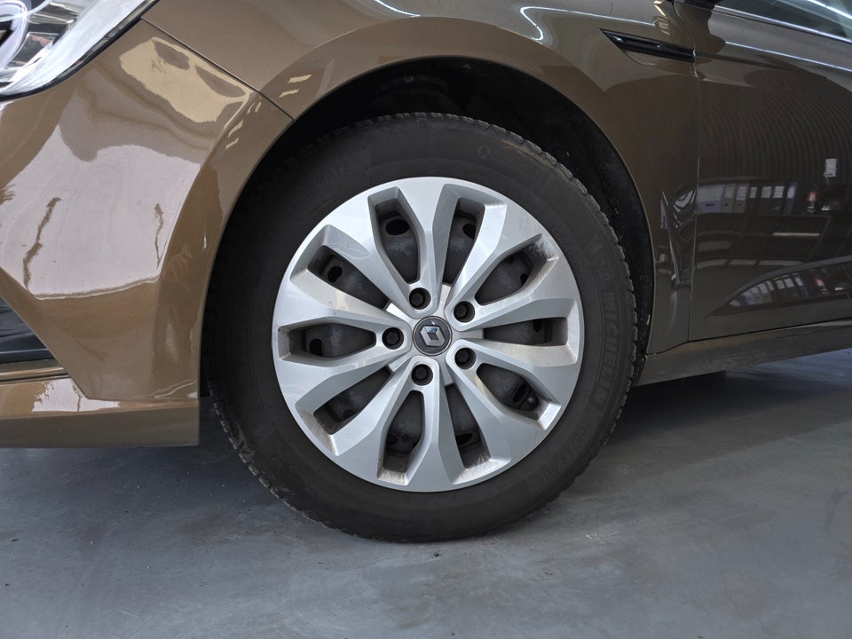 Renault Megane IV 1,2 TCe 100 Life 5d