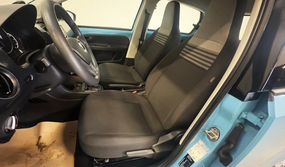 VW e-Up! Move Up! 5d