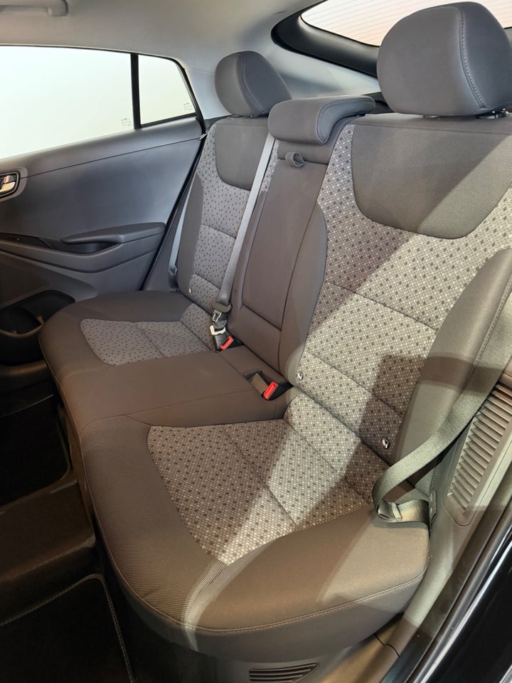 Hyundai Ioniq 1,6 PHEV Trend DCT 5d