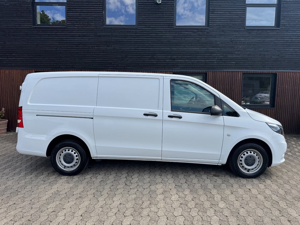 Mercedes Vito 114 2,0 CDi Kassevogn aut. L RWD