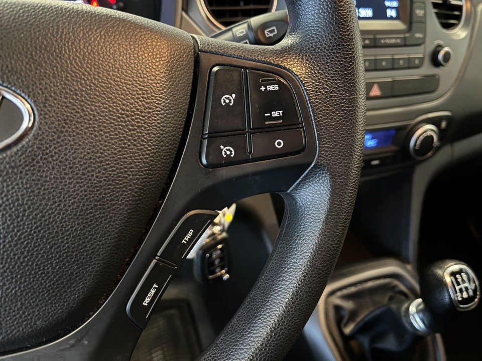 Hyundai i10 1,0 Premium 5d