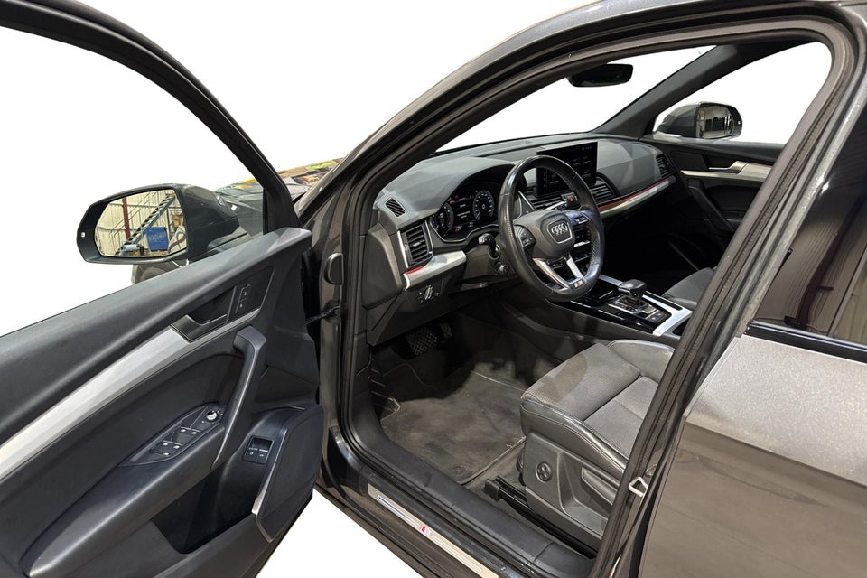 Audi Q5 50 TFSi e S-line quattro S-tr. 5d