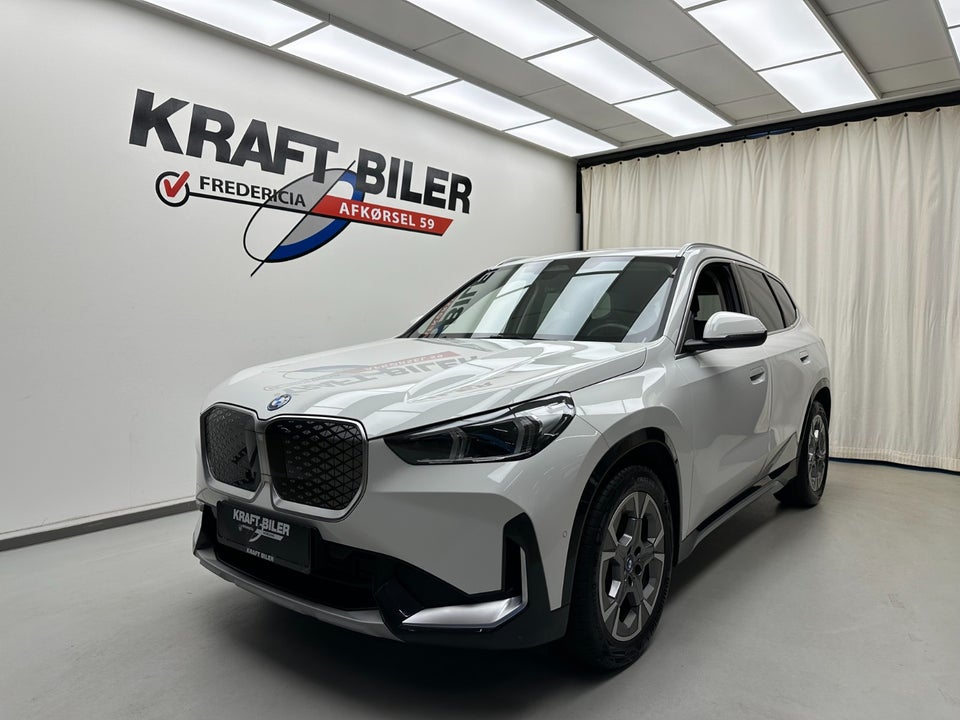 BMW iX1 eDrive20 X-Line 5d