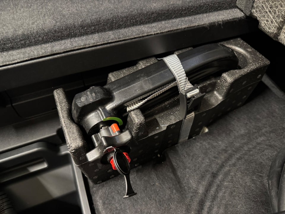 Audi e-tron 55 S-line Sportback quattro 5d