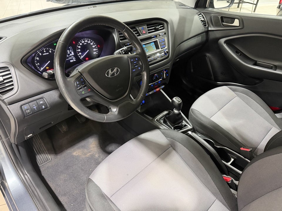 Hyundai i20 1,25 Trend 5d