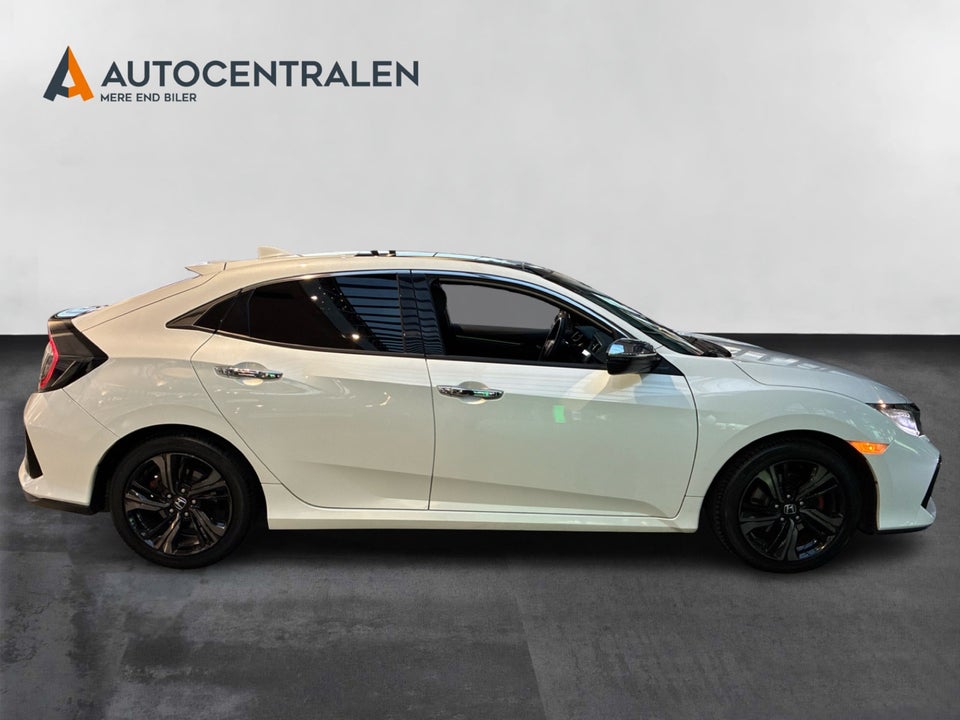 Honda Civic 1,5 VTEC Turbo Sport Prestige 5d