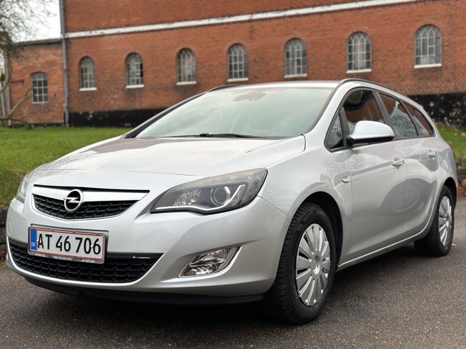 Opel Astra 1,7 CDTi 125 Enjoy 5d