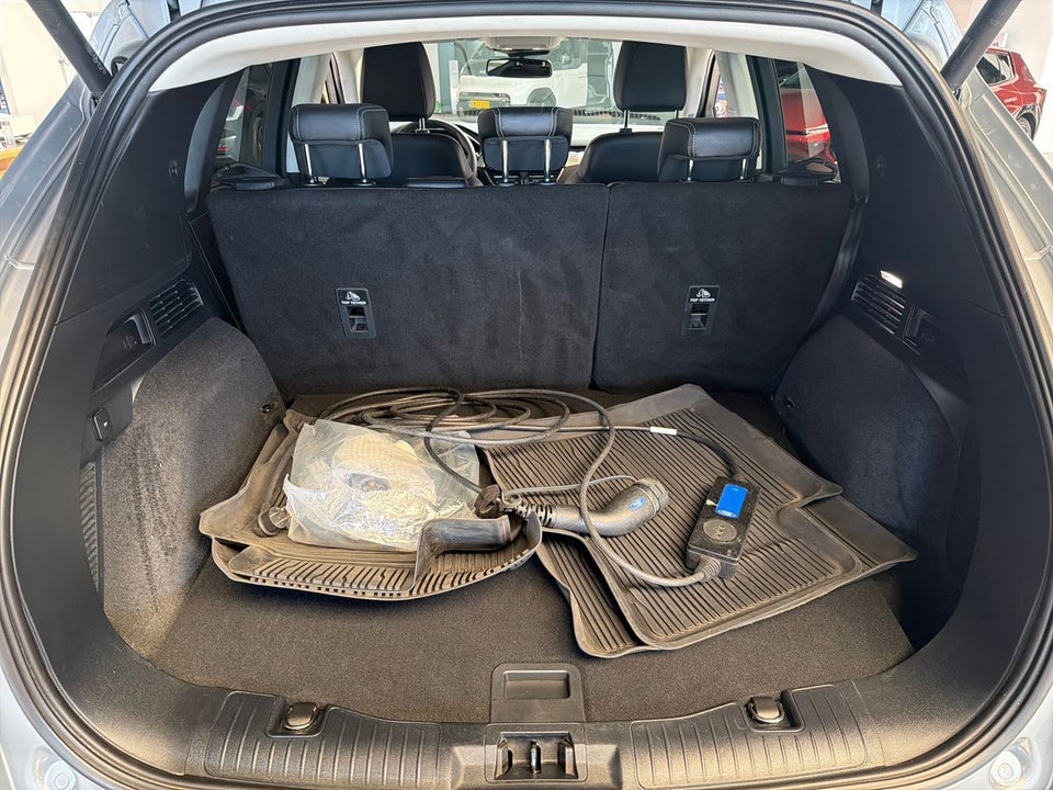 Ford Kuga 2,5 PHEV Titanium X CVT 5d