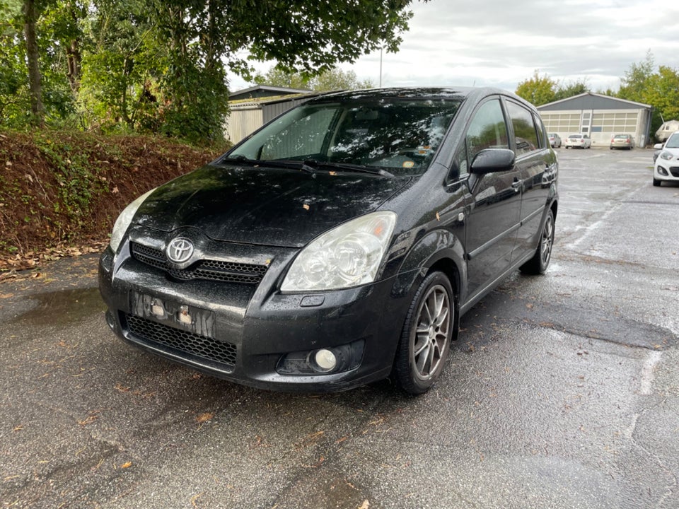 Toyota Verso 1,6 Terra 5d