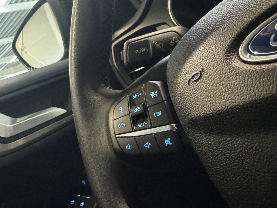 Ford Focus 1,0 EcoBoost mHEV Titanium 5d