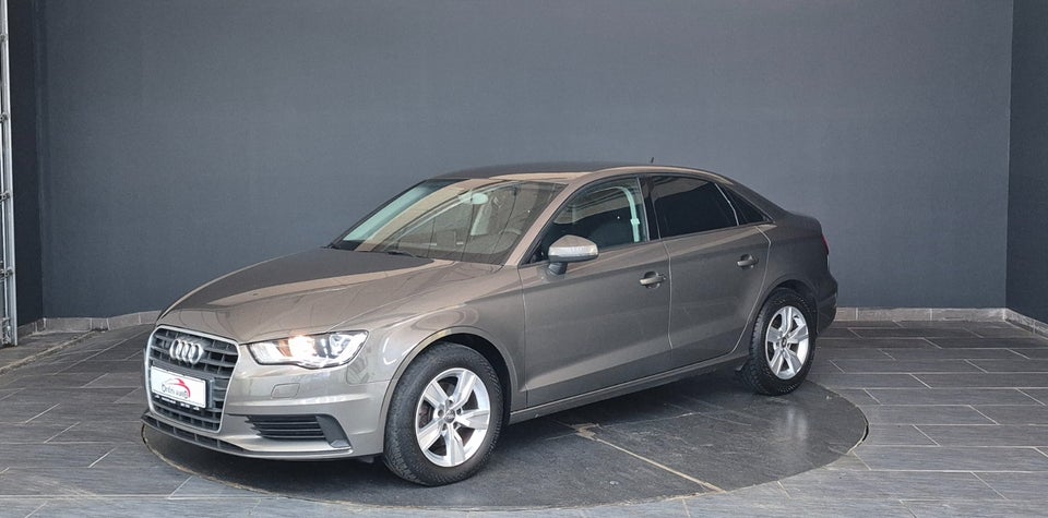 Audi A3 1,6 TDi 110 Ambiente S-tr. 4d