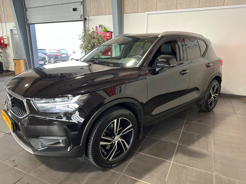 Volvo XC40 2,0 D4 190 Momentum aut. AWD Van 5d