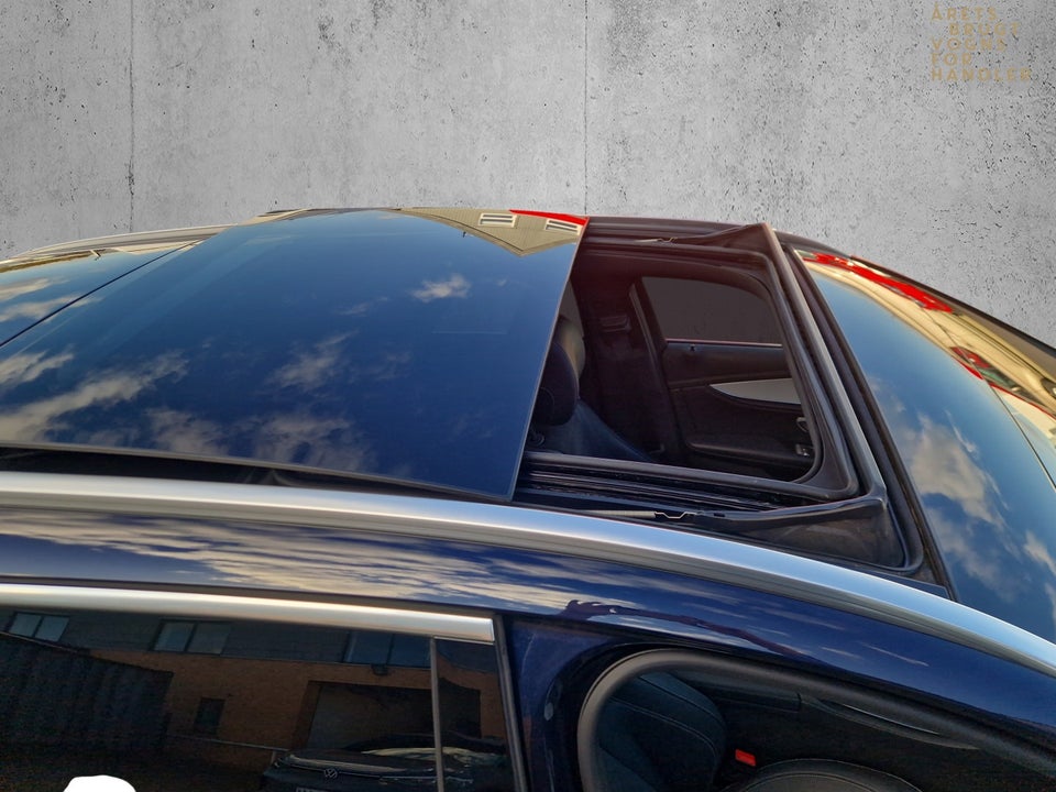 Mercedes E300 de 2,0 AMG Line stc. aut. 5d