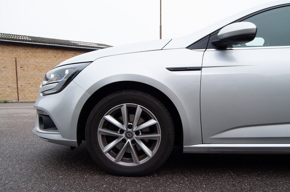 Renault Megane IV 1,3 TCe 140 Zen Sport Tourer EDC 5d