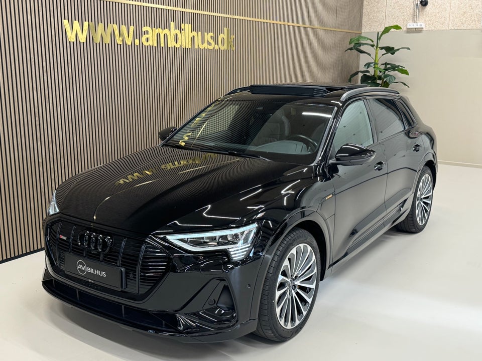 Audi e-tron 55 S-line quattro 5d