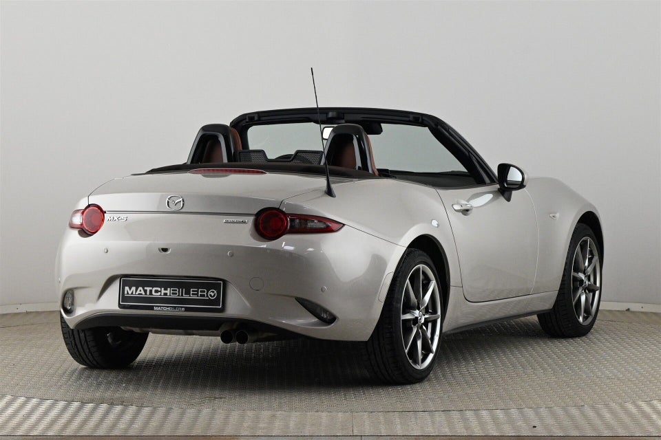 Mazda MX-5 2,0 SkyActiv-G 184 Roadster Kazari 2d