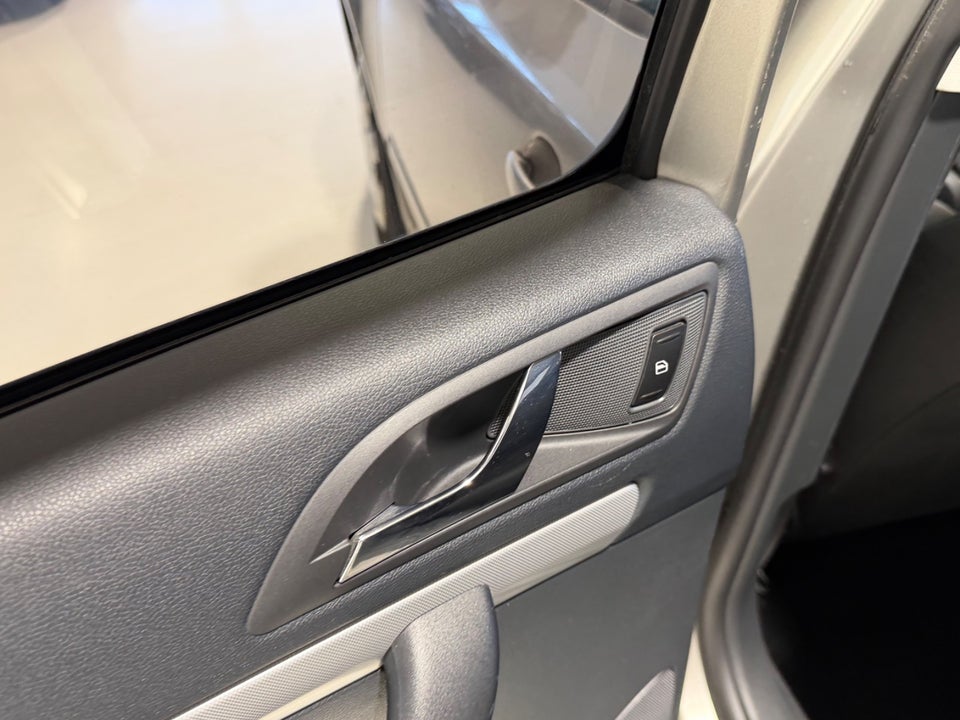 Skoda Octavia 1,6 TDi 105 Elegance 5d