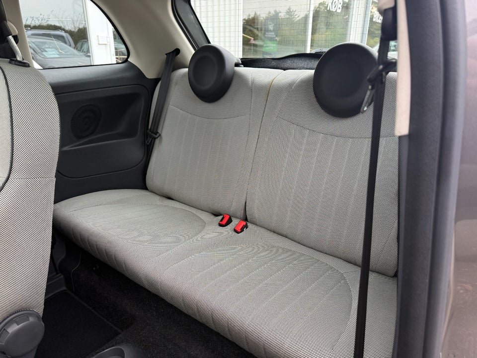 Fiat 500 1,2 Lounge 3d