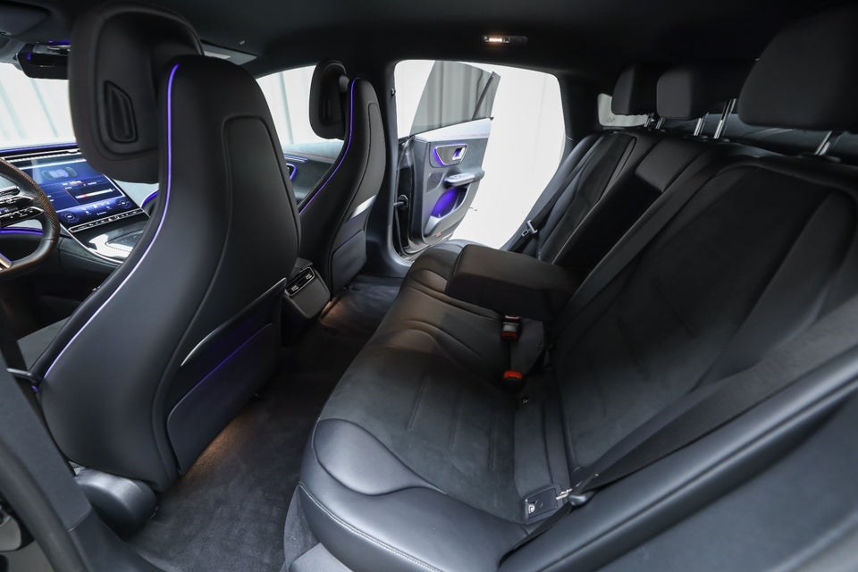 Mercedes EQE350+ AMG Line 4d