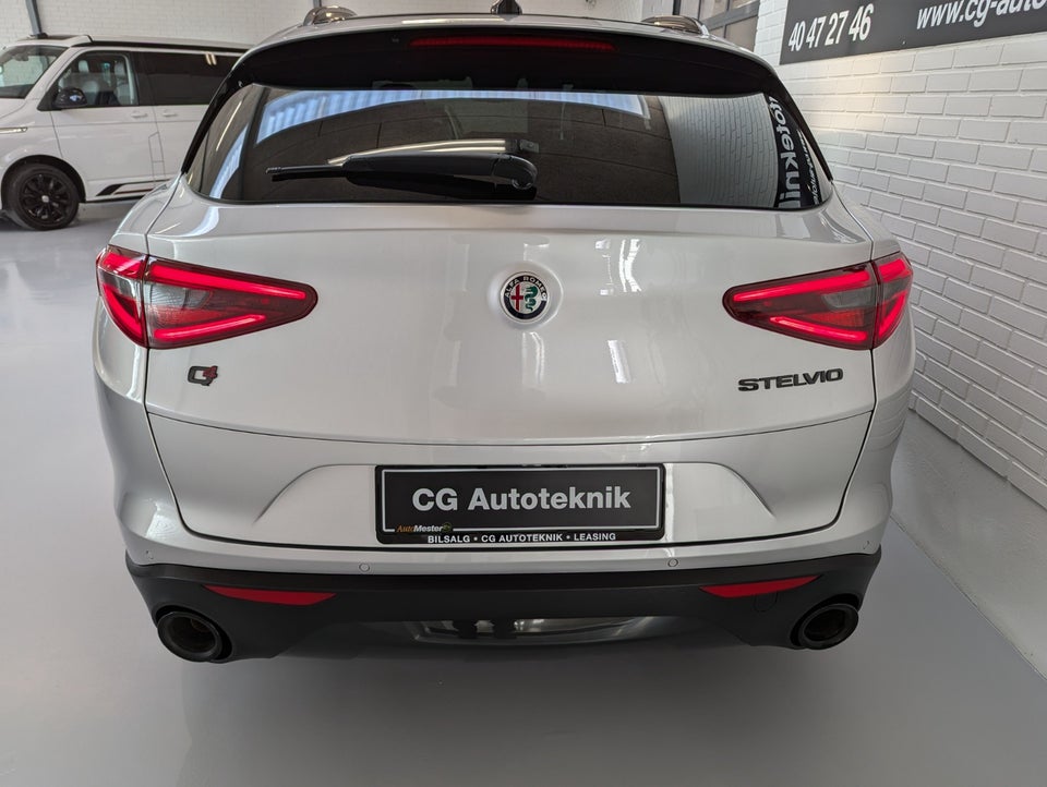 Alfa Romeo Stelvio 2,0 T 280 Super aut. Q4 5d