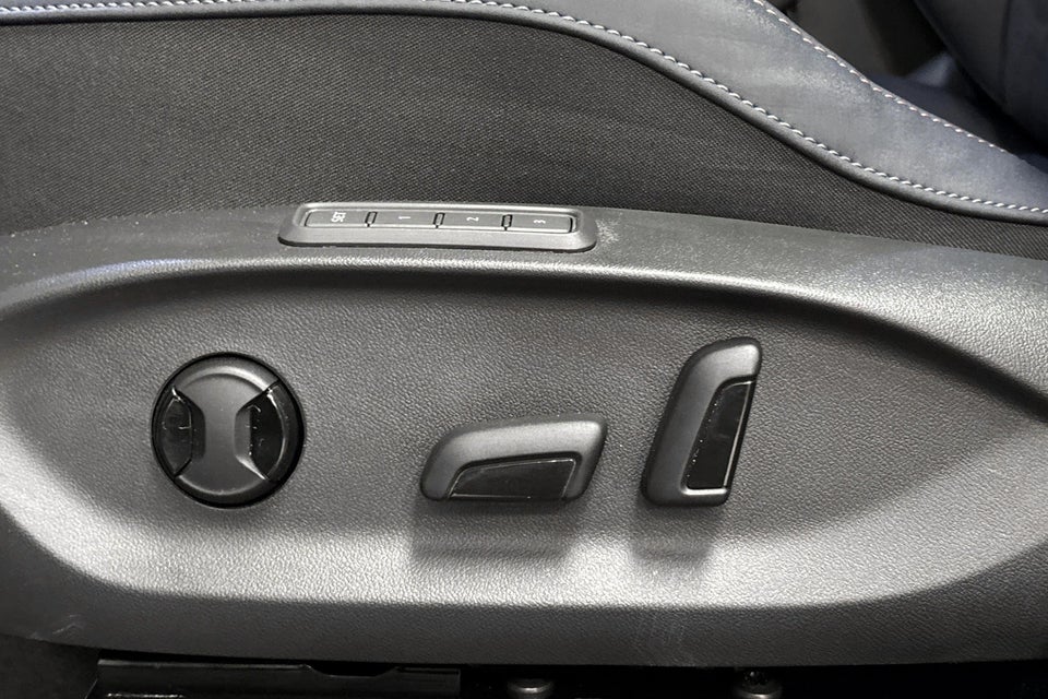 Cupra Tavascan 77 Immersive 5d