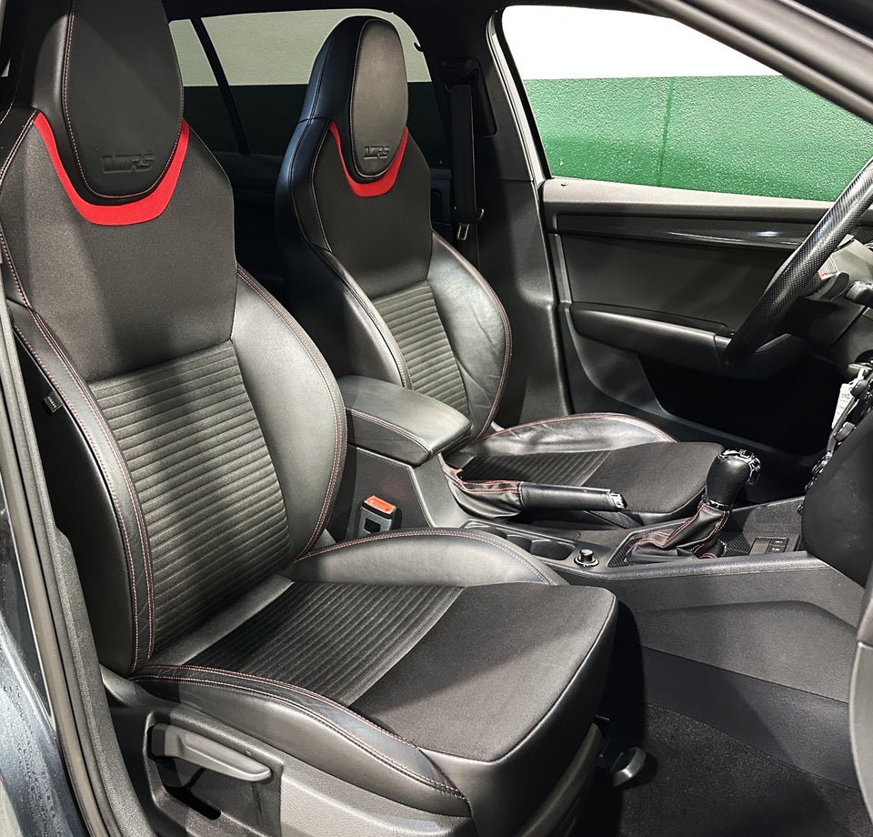 Skoda Octavia 2,0 TSi 220 RS Combi DSG 5d