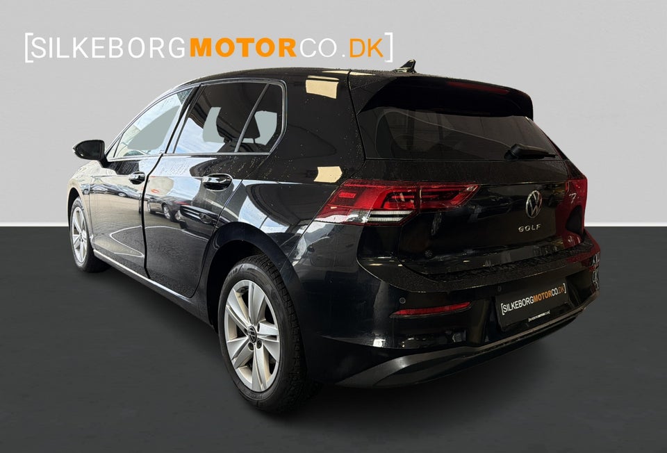 VW Golf VIII 2,0 TDi 115 Life DSG Van 5d