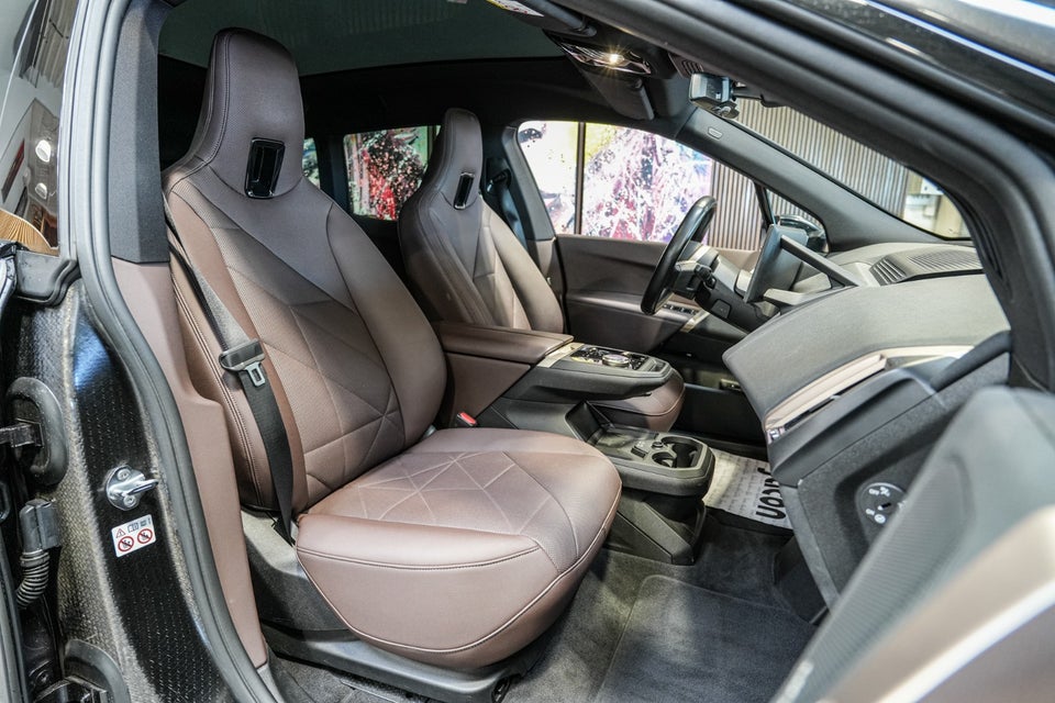 BMW iX xDrive40 Sport 5d