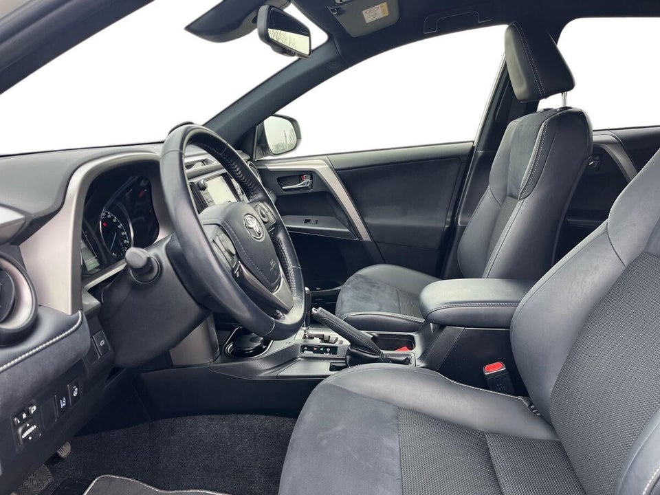 Toyota RAV4 2,5 Hybrid H3+ MDS 5d