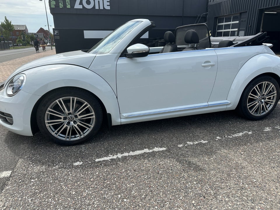 VW The Beetle 1,4 TSi 160 Design Cabriolet DSG 2d