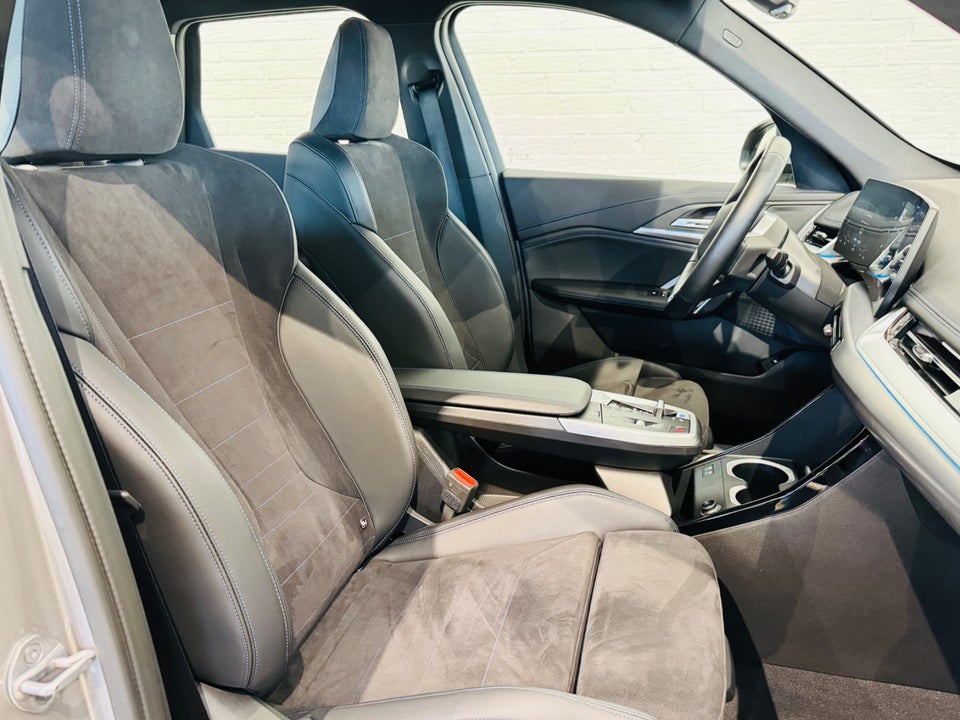 BMW iX1 eDrive20 M-Sport 5d