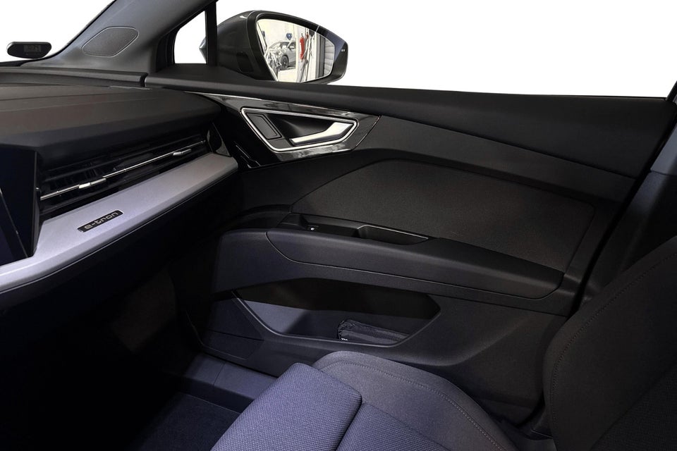 Audi Q4 e-tron 45 Progress 5d