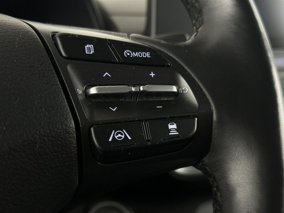 Hyundai Kona 64 EV Essential 5d