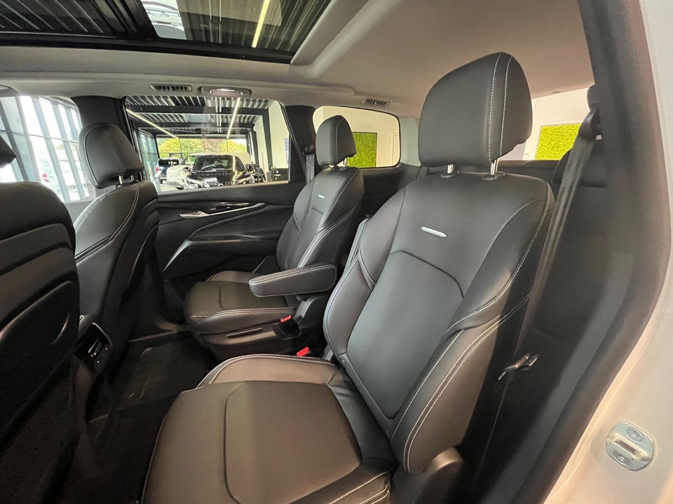 Maxus Euniq5 70 6prs 5d