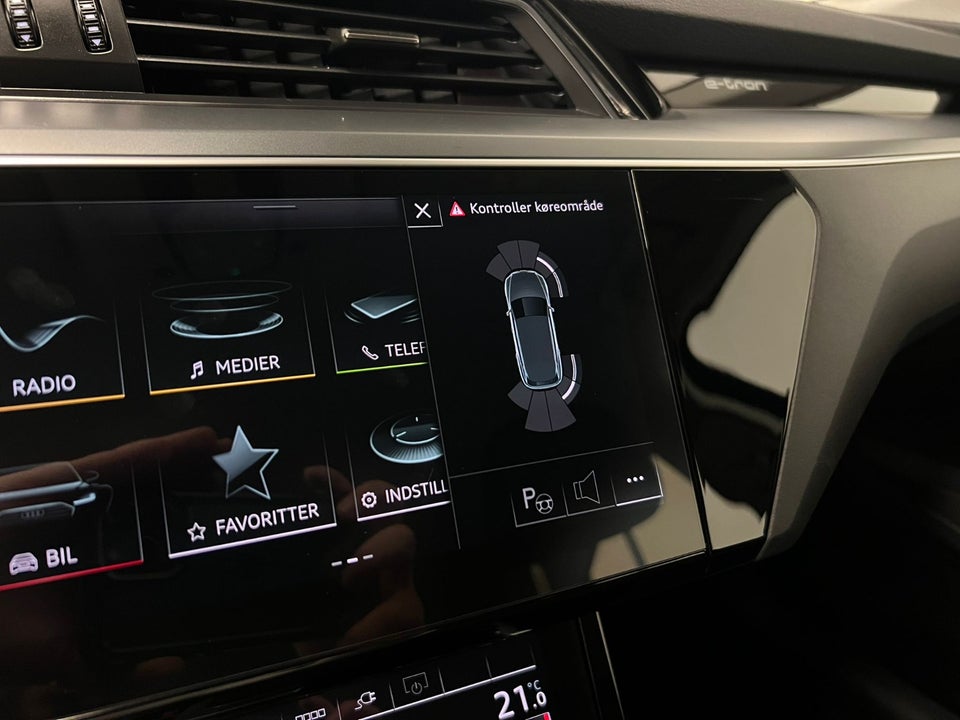 Audi e-tron 50 quattro 5d